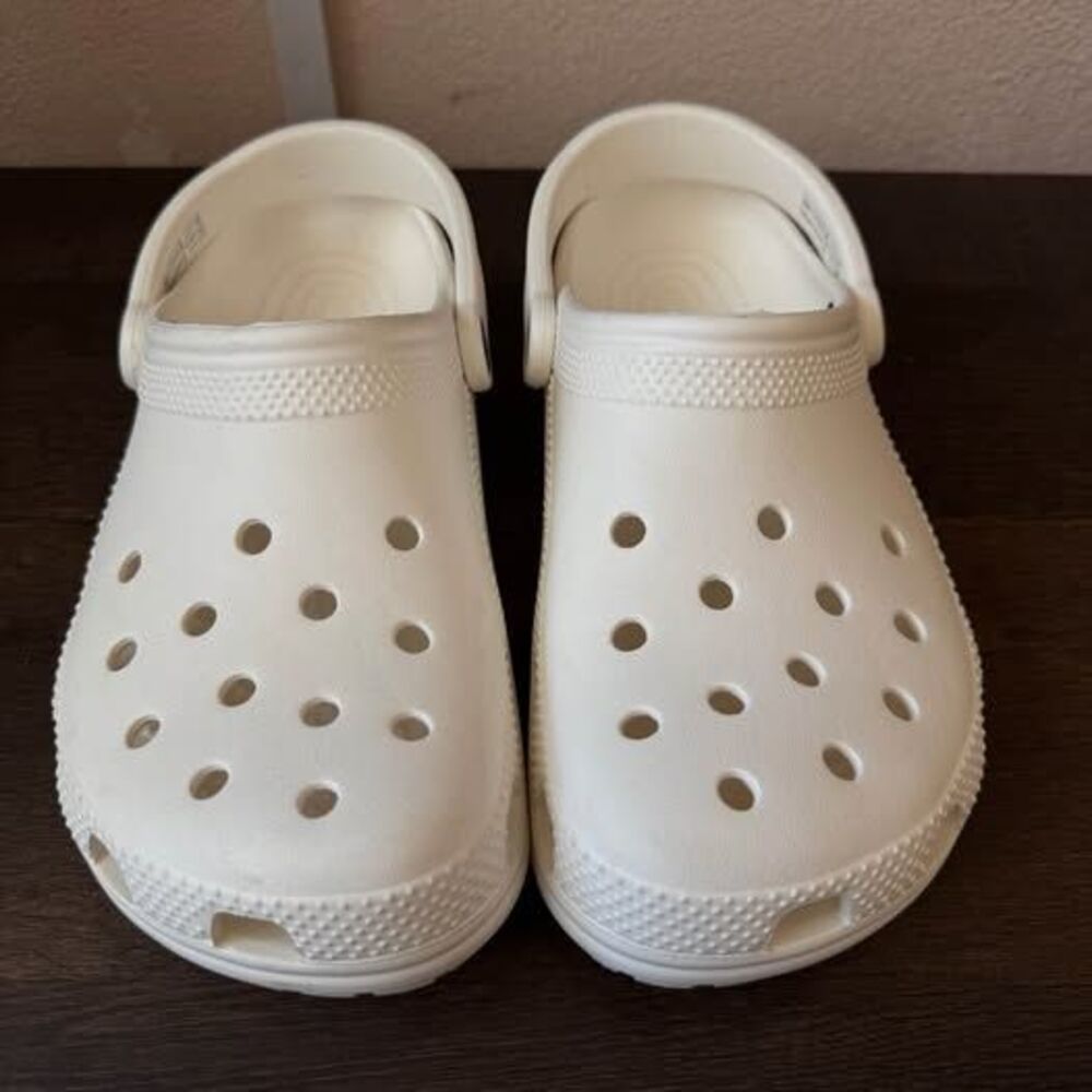Crocs Junior Big kids size 6 excellent condition